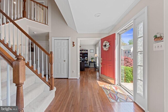 Foto del edificio - 8104 Creekview Dr