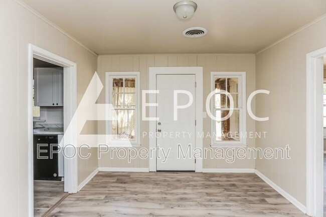 Building Photo - 2506 Holliday Rd