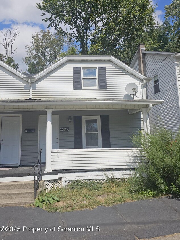 Primary Photo - 45 Williams Ave