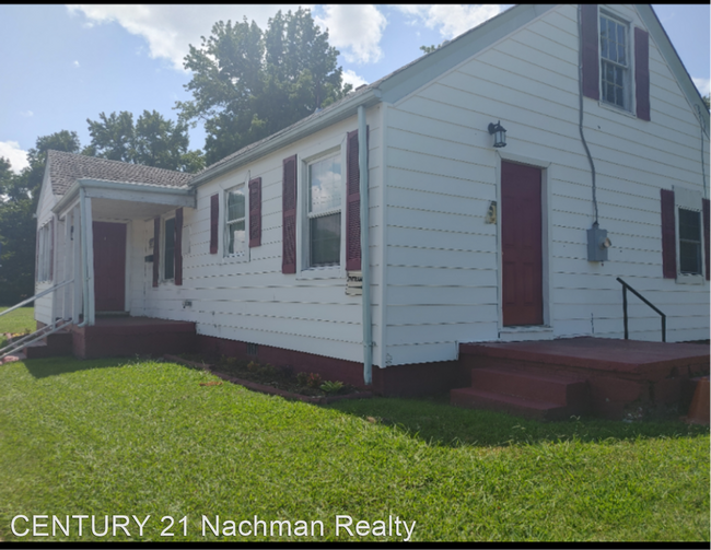 Building Photo - 2 br, 1 bath House - 953 North Newtown Road