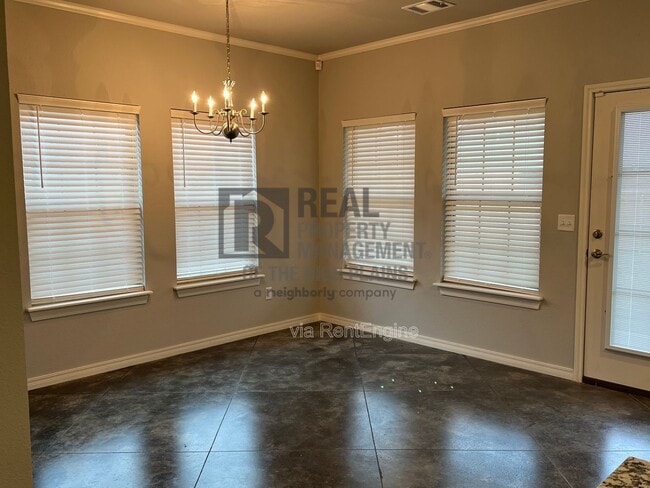 Building Photo - 7307 Vicky St