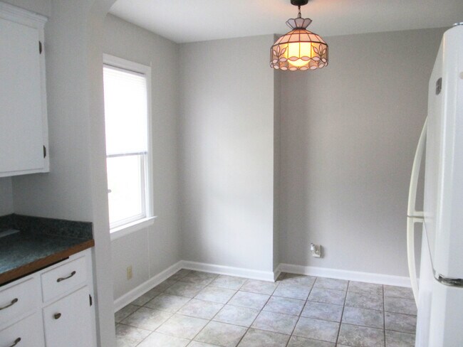 Building Photo - Quaint Cape Cod in Kalamazoo
