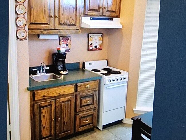 Building Photo - 12551 Saddle Club Dr