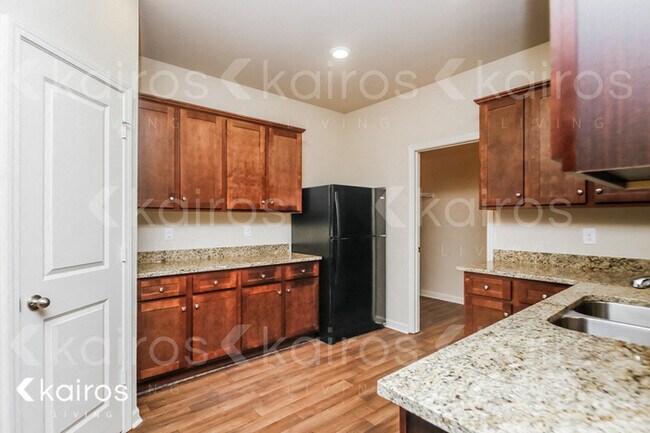 Foto del edificio - 10994 Lakeview Cir