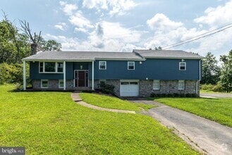 Building Photo - 402 Layfield Rd