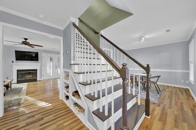 Foto del edificio - Spacious 4 Bed 2.5 bath Home in Davis Lake...
