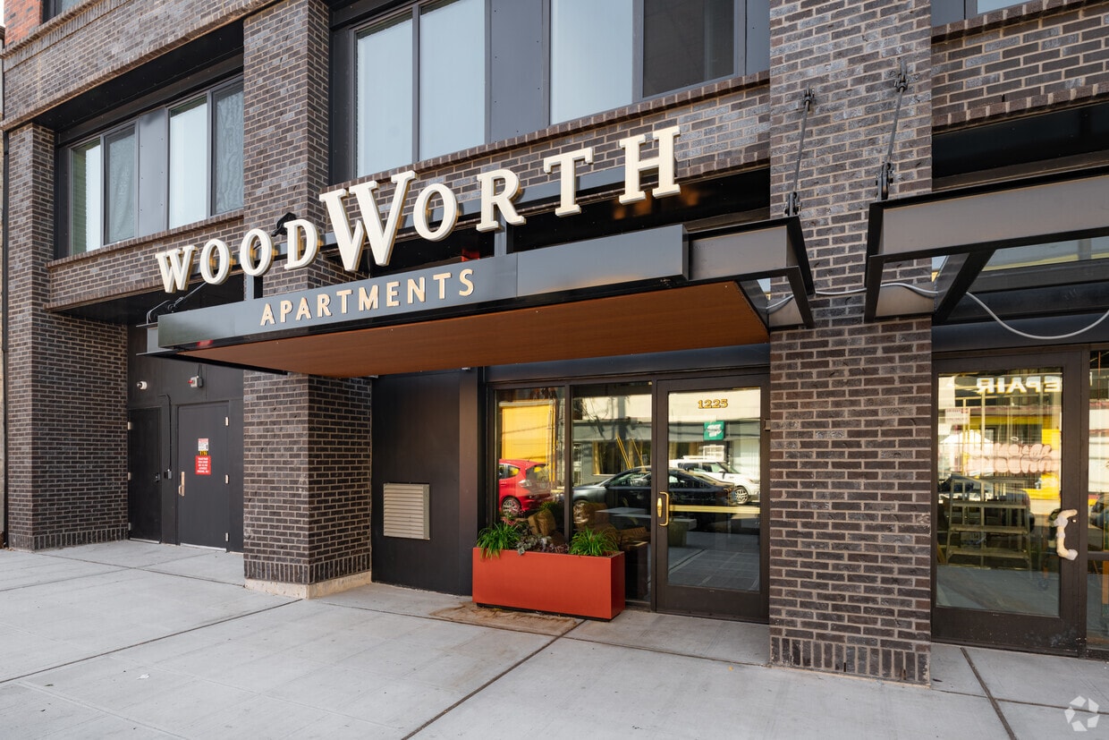 Foto principal - Woodworth Apartments | Vibrant & Luxurious Living in Capitol Hill