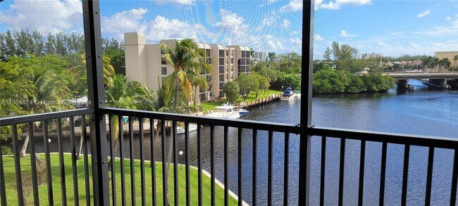 Foto del edificio - 7 Royal Palm Way