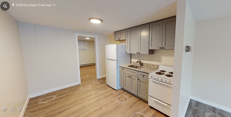 Primary Photo - 2040 Riverdale St