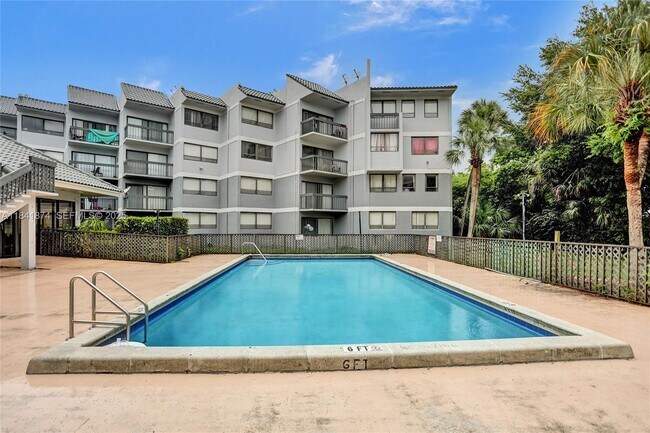 Foto del edificio - 1850 N Congress Ave