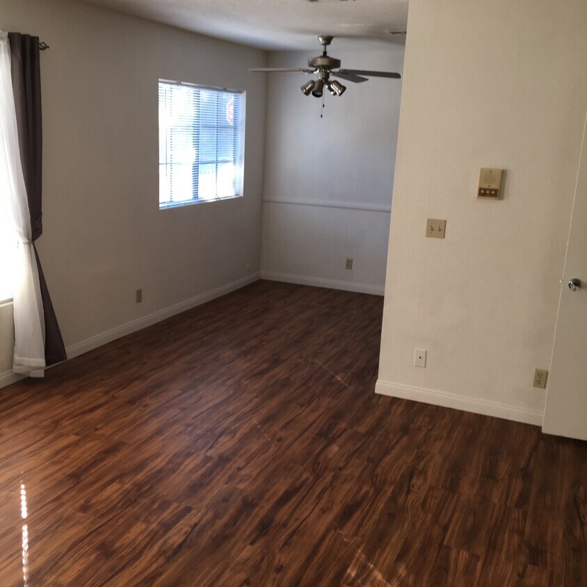 Dinning room - 5104 Kester Ave