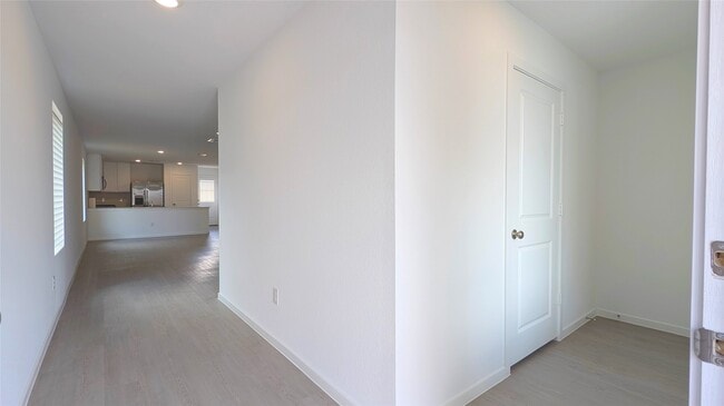 Building Photo - 21702 Cottonwood Mdws Trl