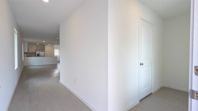 Building Photo - 21702 Cottonwood Mdws Trl