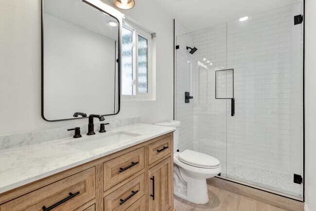 Building Photo - 34092 Alcazar Dr