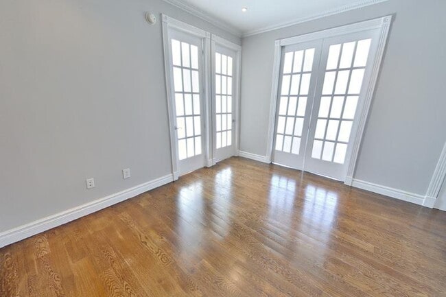 Photo - 248 Mott St Apartment