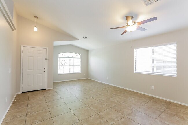 Foto del edificio - 21861 W Mohave St