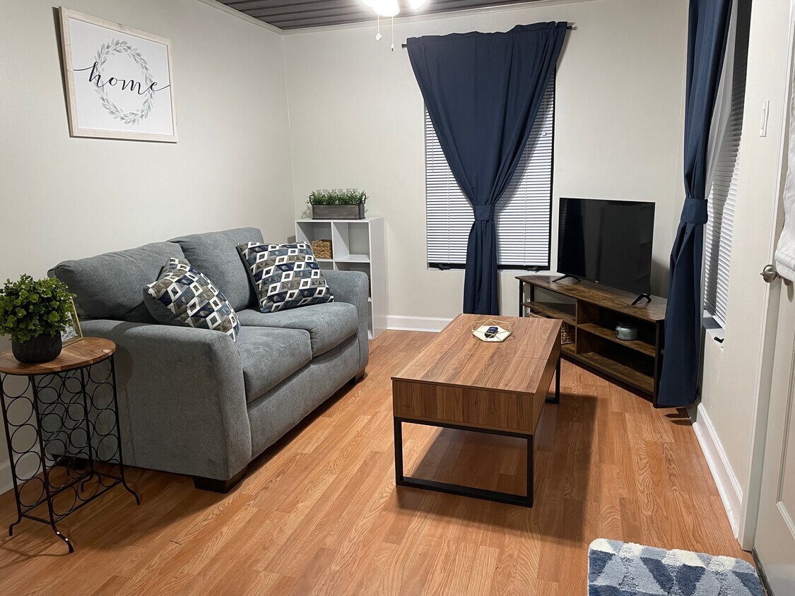 Foto principal - 206 Chandler St