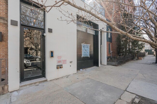 Foto del edificio - 188 Freeman St