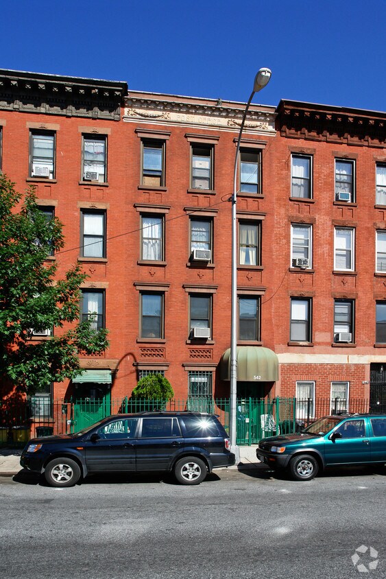 Primary Photo - 542 4th Ave