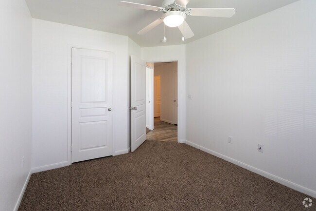 4BR, 2BA - 1,380 SF - Plainview Vistas