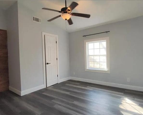 Building Photo - 180 Ripple Creek Dr