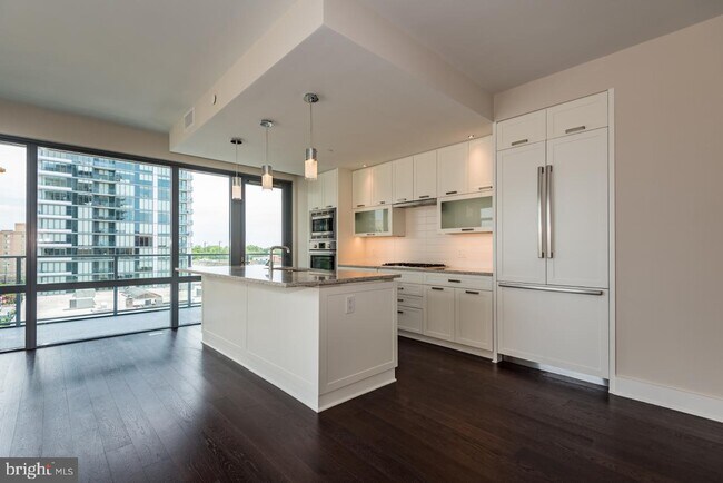 Foto del edificio - 4960 Fairmont Ave