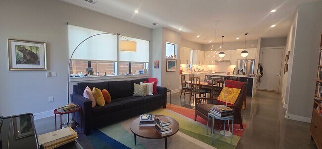 Foto del edificio - 4612 Scarbrough St