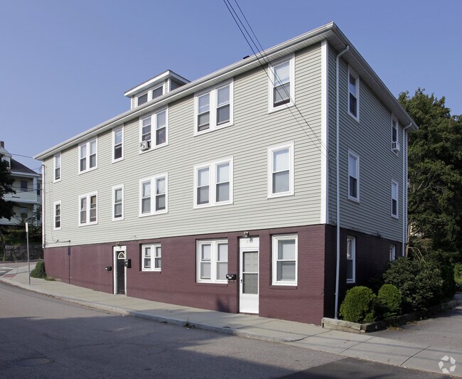 391393 Granite St, Quincy, MA 02169 Apartments Quincy, MA