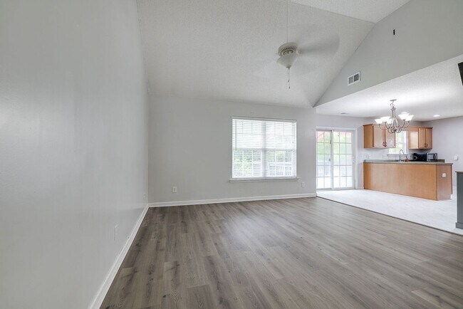 Foto del edificio - Spacious Home with Shop in Rincon!  No HOA!
