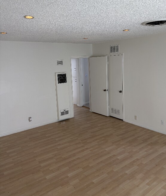 Foto del edificio - 5323 Hermitage Ave