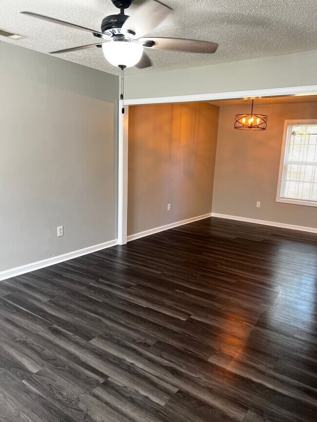 Foto del edificio - Very Nice Newly Rehabbed Home in Raleigh
