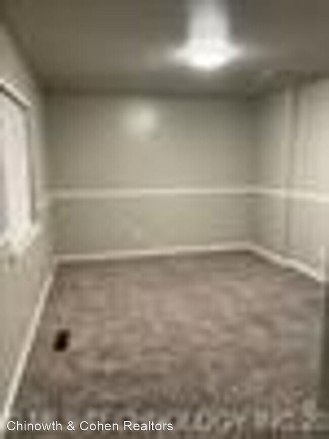 Building Photo - 3 br, 2 bath House - 4042 Hillside Dr