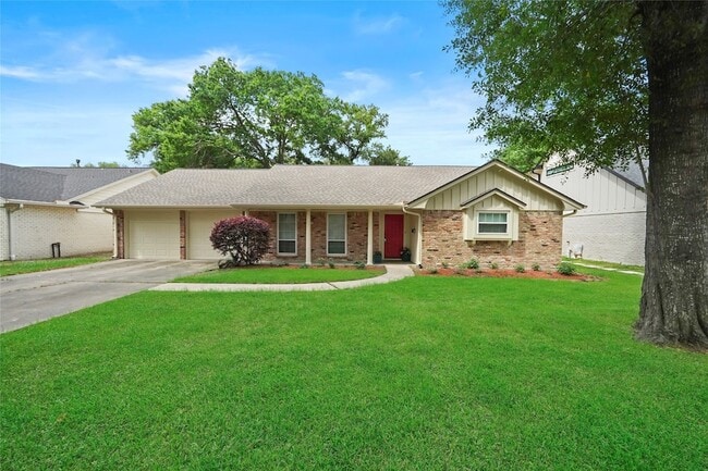 Building Photo - 10502 Timberwood Dr