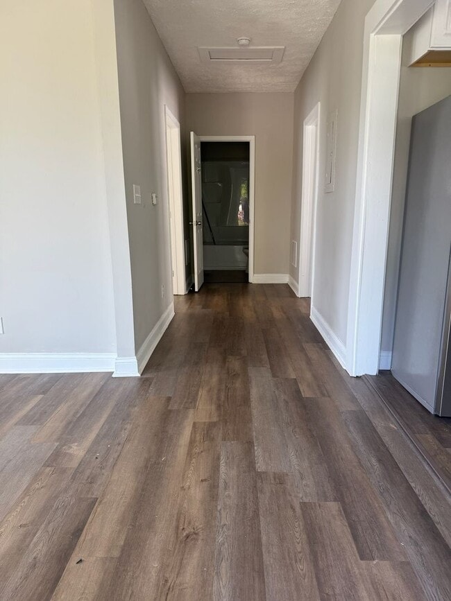 Photo - 4 Poplar St Apartment