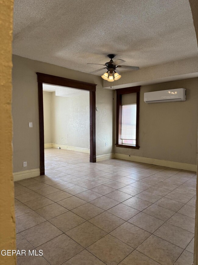 Building Photo - 617 Prospect St