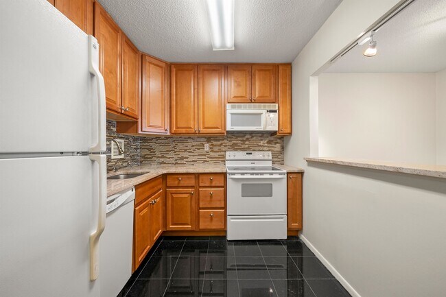 Foto del edificio - 7855 JFK Blvd E