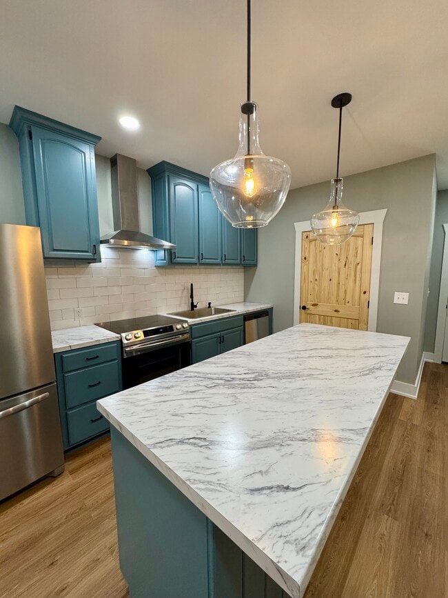 Kitchen - 3838 County Road 222