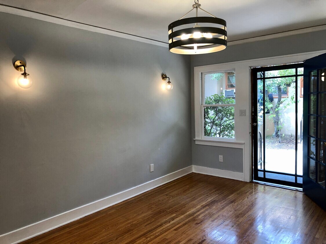Primary Photo - 2550 El Molino Ave