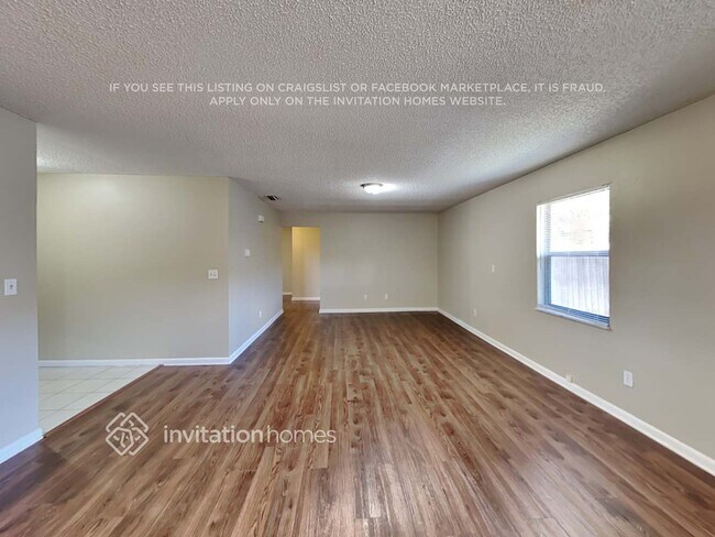 Building Photo - 1881 N Lake Eloise Dr