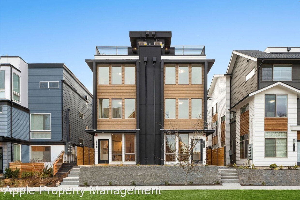 Primary Photo - 2 br, 2 bath House - 8009C Mary Ave NW