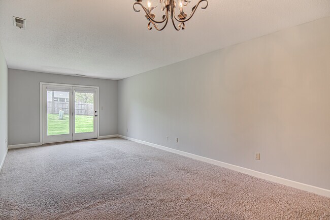 Living room area (facing porch) 2 - 314 Windsor Manor Way
