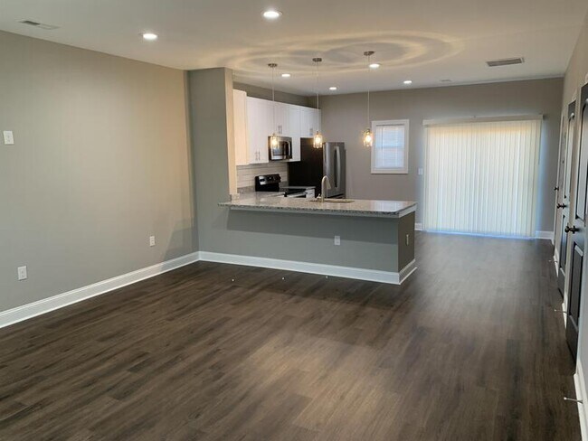 Foto del edificio - 1 Emanuel Ct