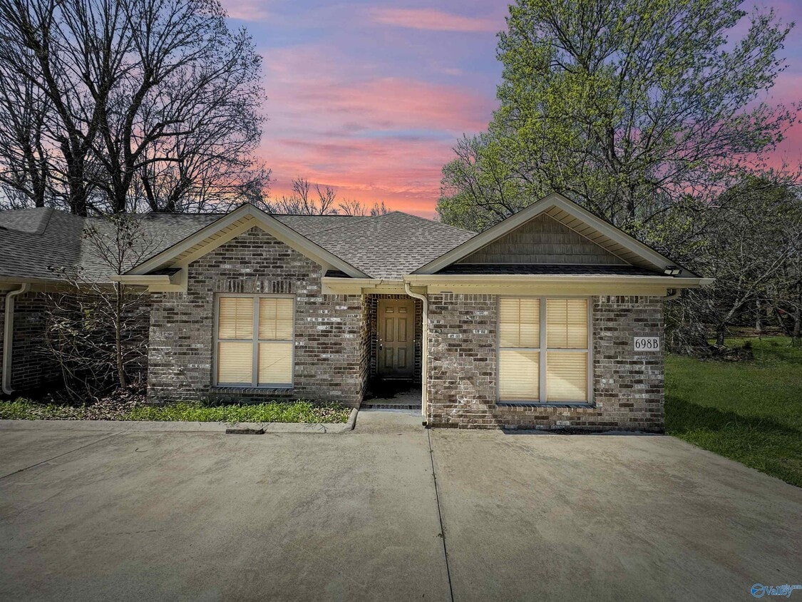 Foto principal - 698 Mulberry Rd