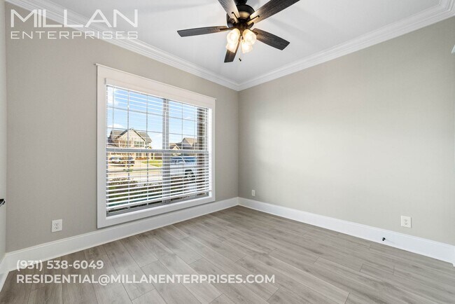 Foto del edificio - Luxury Living at Its Finest In Sango Featuring An Open Floor Plan, Fireplace and Resort Style Pri...