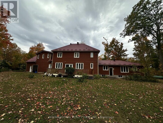 Building Photo - 1075 Big Bay Point Rd