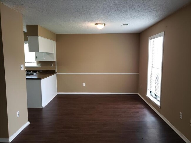 Building Photo - 3212 Cookie Cove