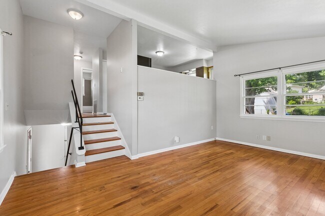 Foto del edificio - 6006 N 68th St