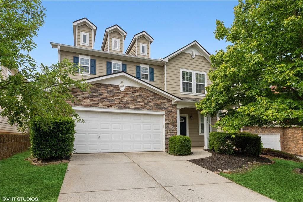 Foto principal - 379 Roseglen Dr NW