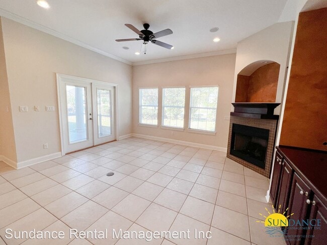 Building Photo - 3 br, 2.5 bath House - 4604 Chanan Drive