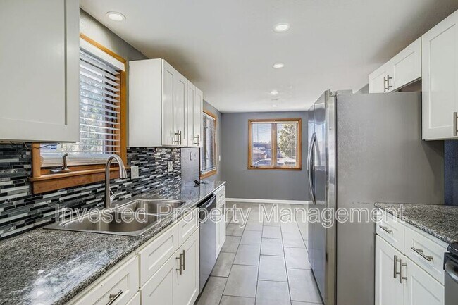 Foto del edificio - 5457 E Asbury Ave